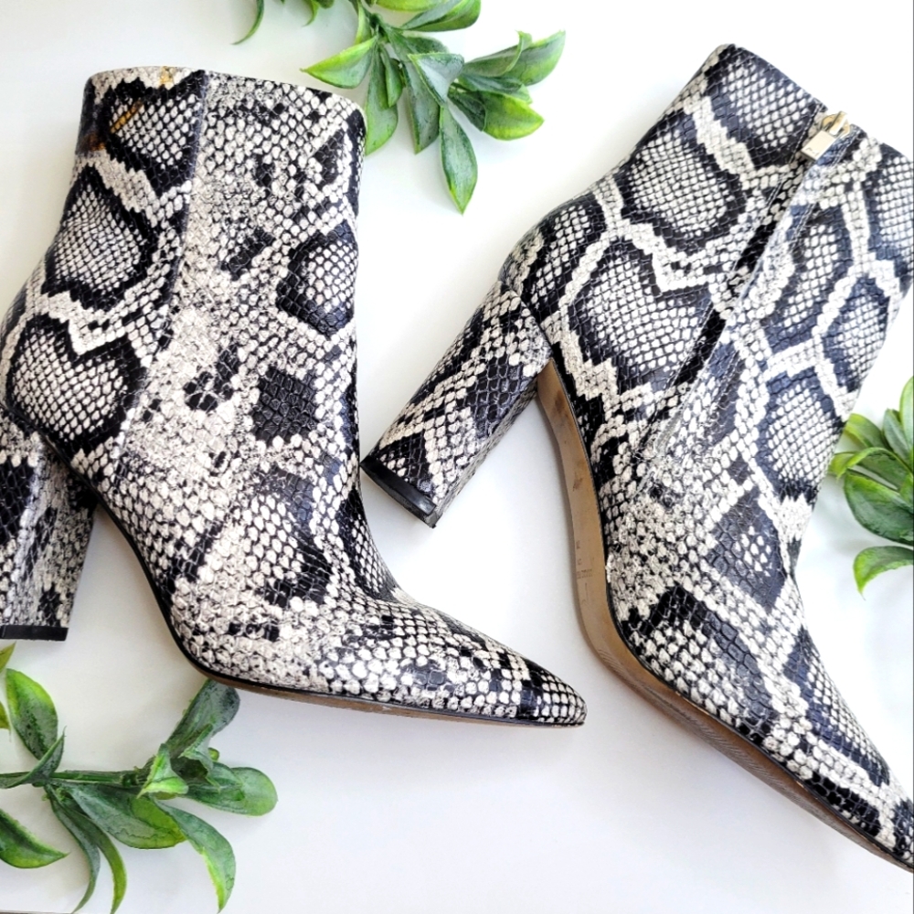 Marc Fisher Leather boots